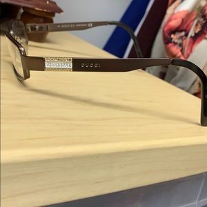 Gucci glasses prescription required